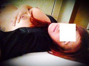 Sahida massage sexe à Fougères, 35
